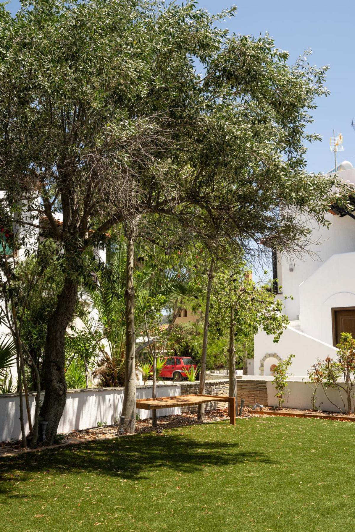 Alkis Guest House By Aegiankazarte Kapotidhes Exterior photo