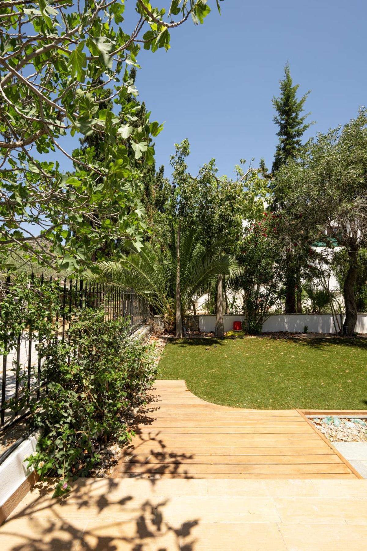 Alkis Guest House By Aegiankazarte Kapotidhes Exterior photo